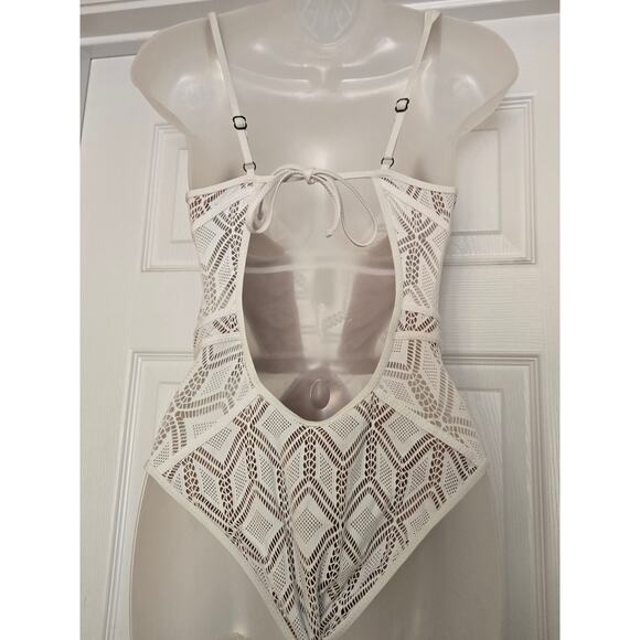 BECCA® by Rebecca Virtue Color Play Crochet Plunge One Piece Swimsuit, Small - Picture 8 of 10